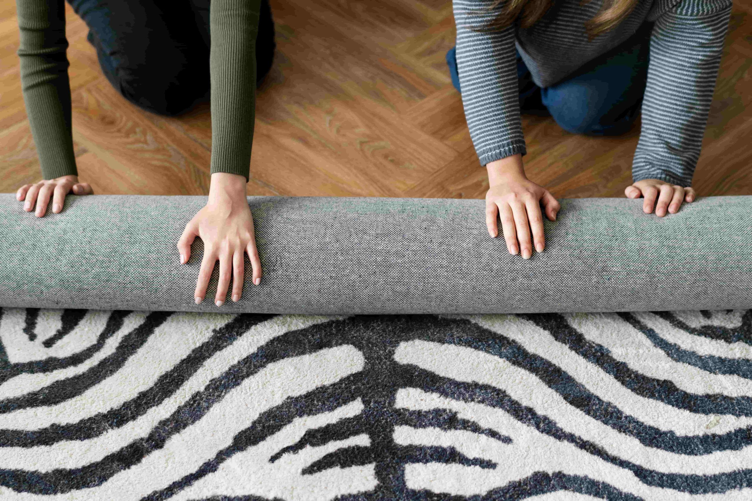 כיצד למצוא ולבחור בשטיח נכון לסלון שלך: טיפים לקנייה מושקעת –