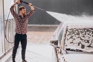 שמירה על רכב נקי בחורף: טיפים להתמודדות עם האתגרים הסובלניים –